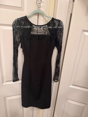 Elegant Black Lace-Accent Bodycon Dress